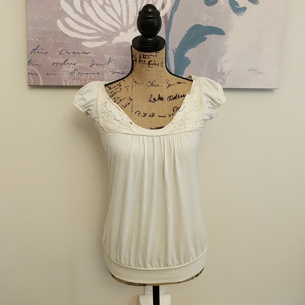 Crochet top tee